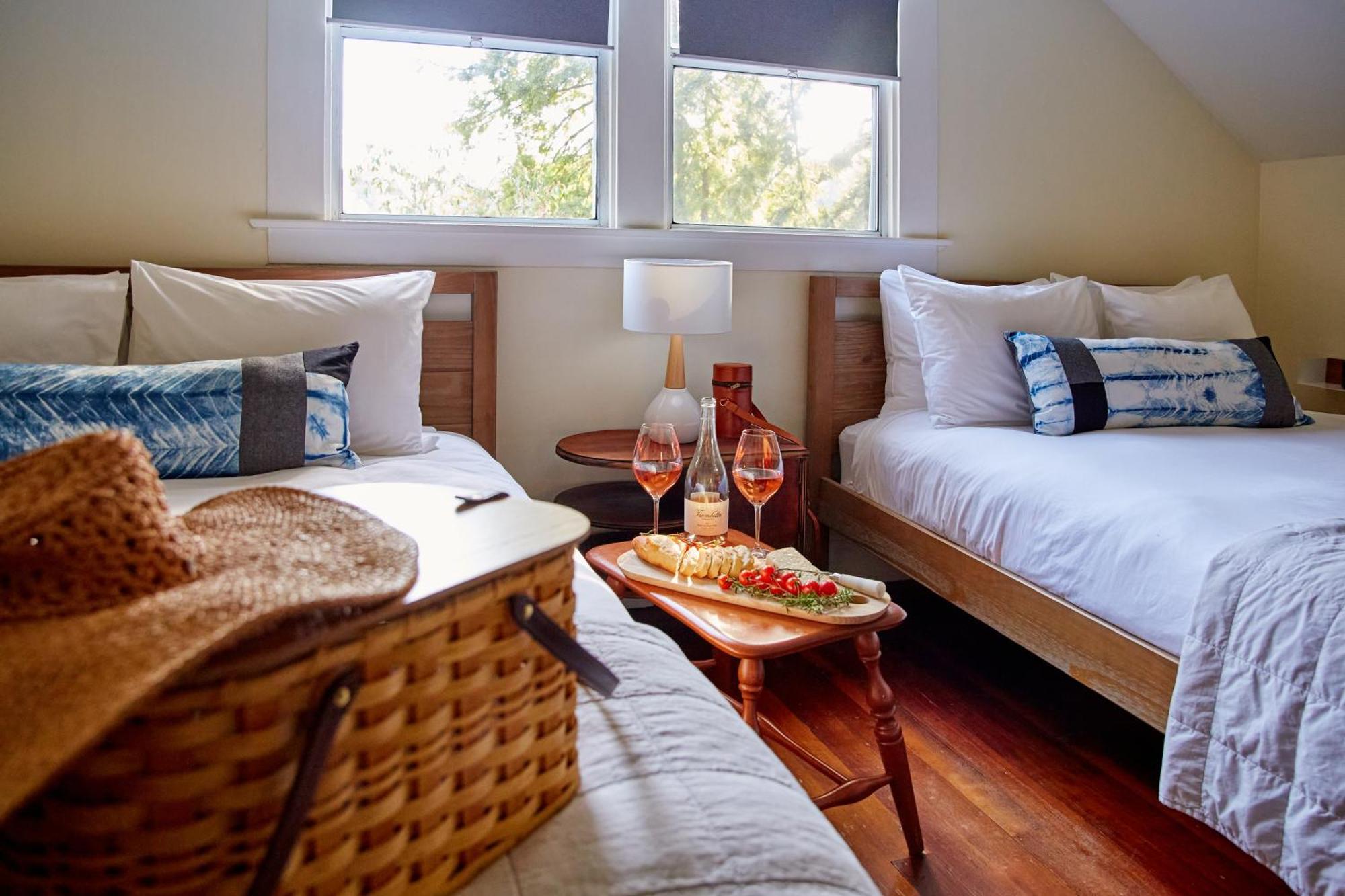 Mine And Farm, The Inn At Guerneville, Ca Room photo
